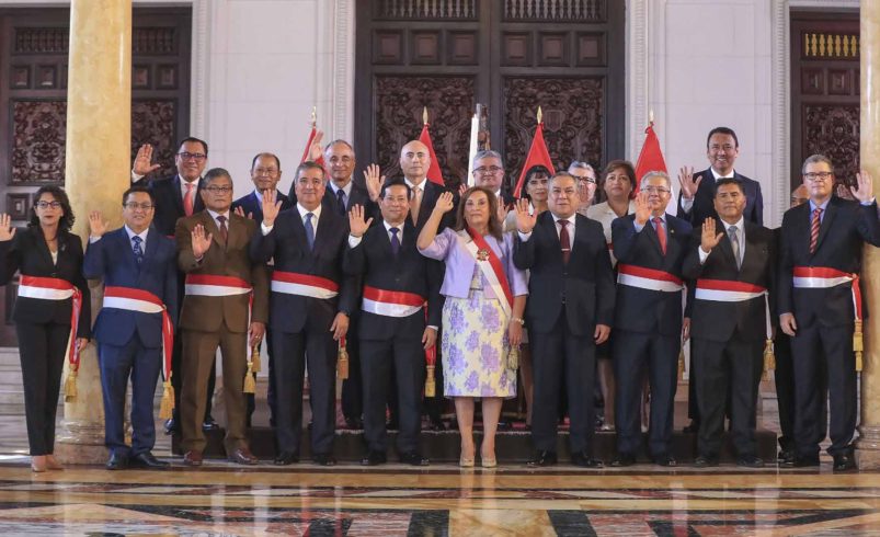 Gobierno designa nuevo gabinete tras crisis ministerial